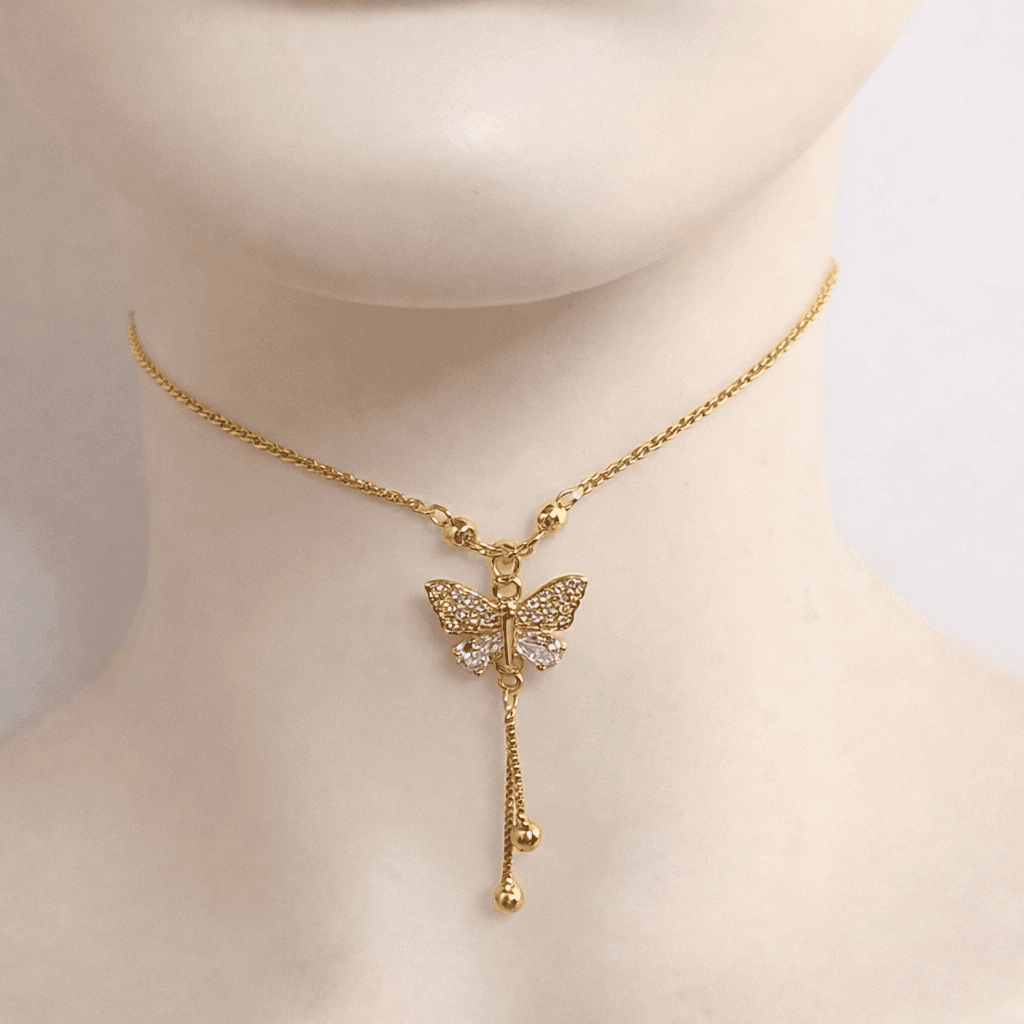 Gold butterfly pendant nacklace