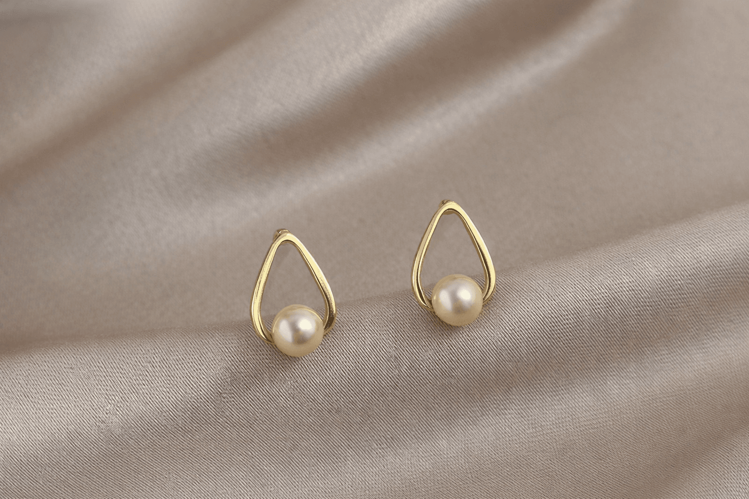 Gregory Ladner Teardrop Stud Earrings