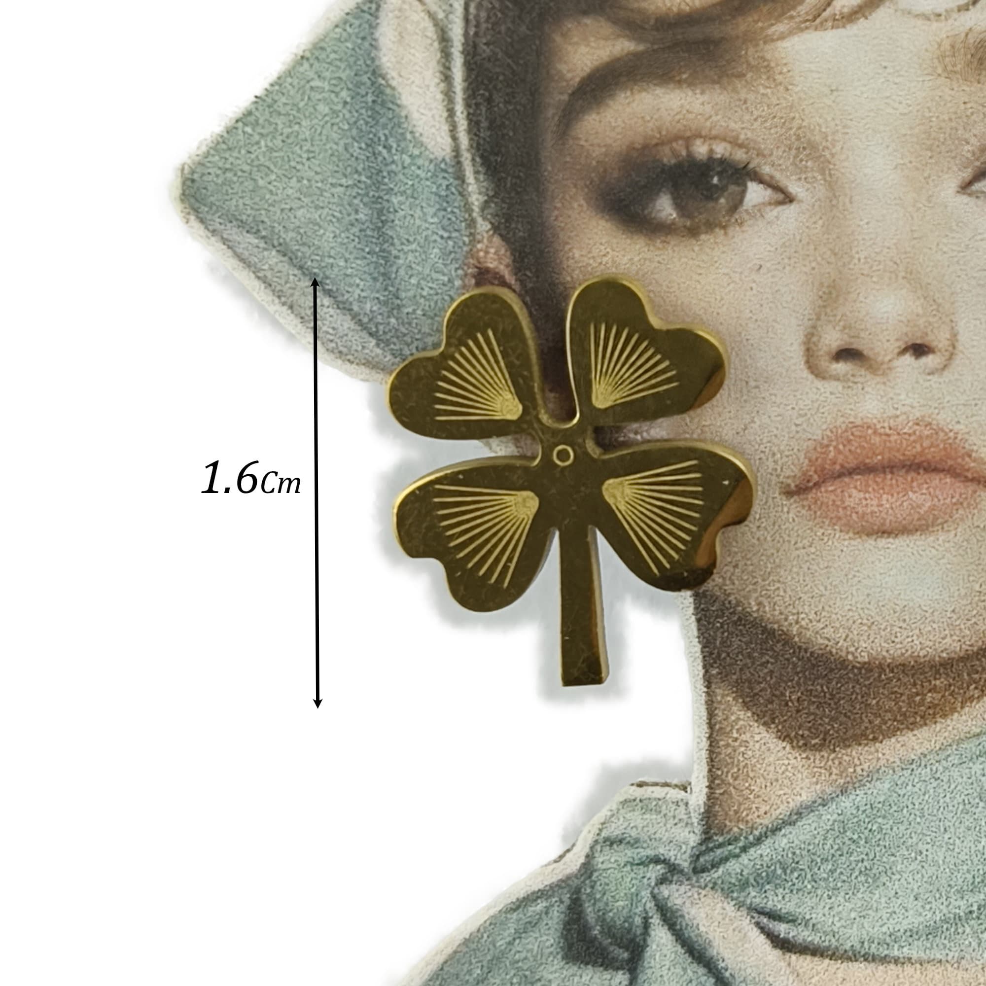 Anti-Tarnish Gold Plated Mismatch Clover Asymmetry Earrings