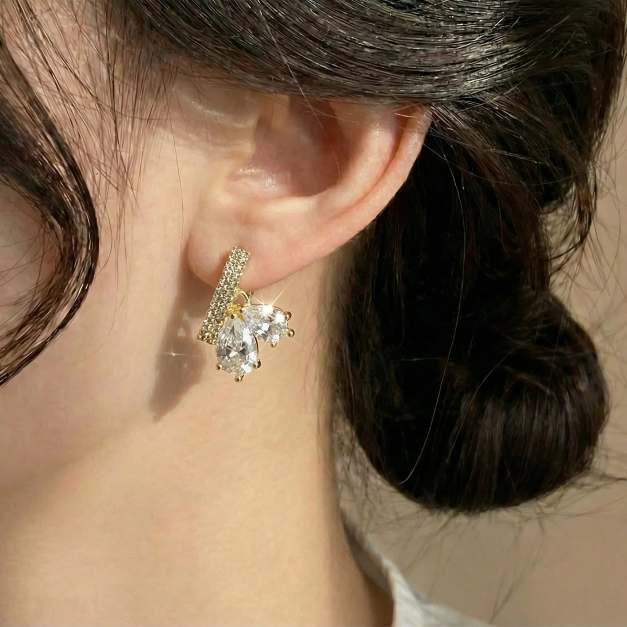 Gold Plated Diamond Earrings model with earring